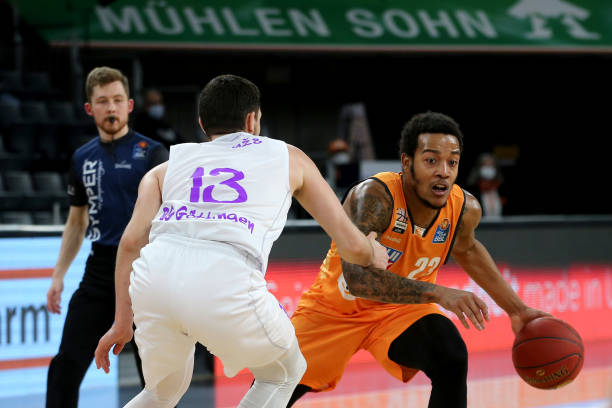 类似的角色 类似的角色