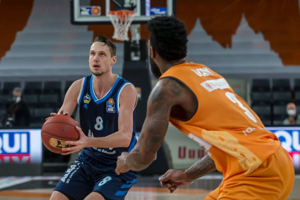 更能在场上 更能在场上